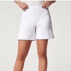 M Spanx pull on white shorts